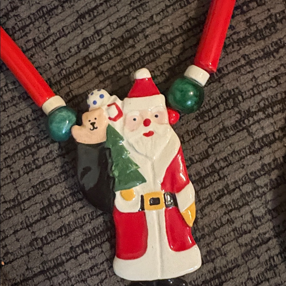VTG RubyZ Ceramic Santa Claus Necklace Candace Loheed